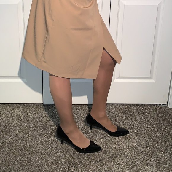 Used Worthington Tan Wrap Skirt Size 6 - Picture 2 of 9